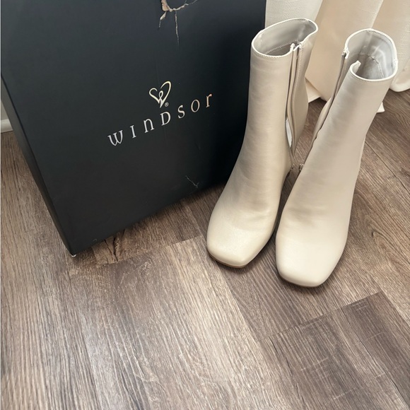 Windsor Cream Ankle Booties - Picture 1 of 4